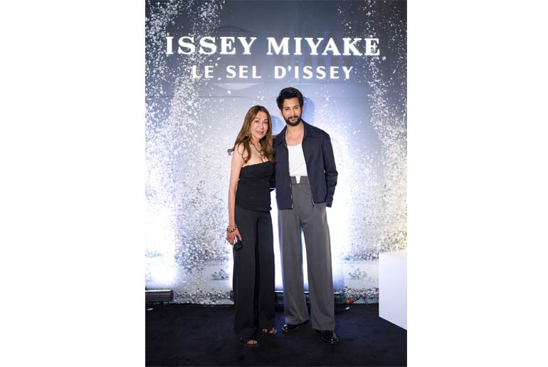 Issey-Miyake-(2)